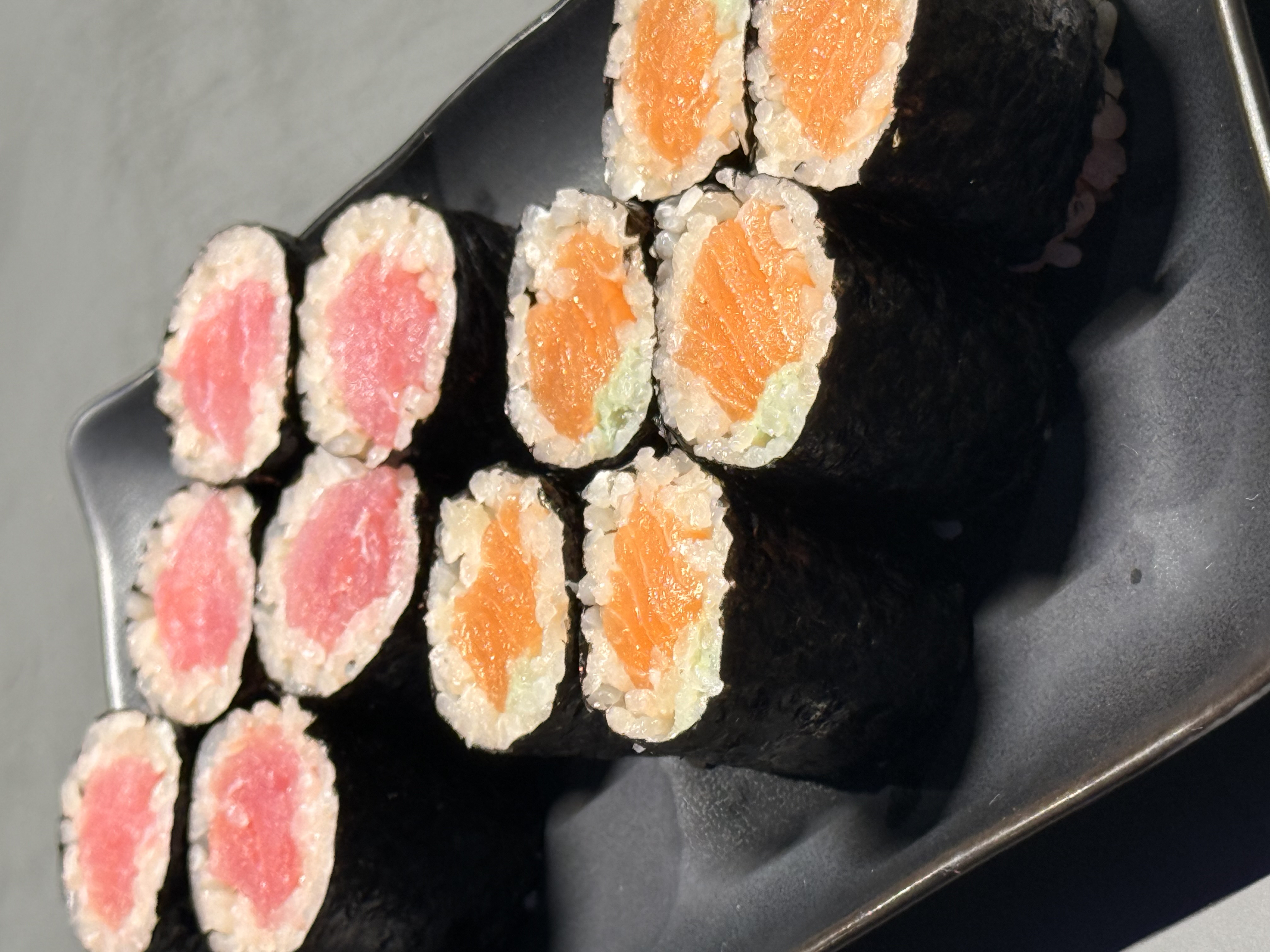 SHAKEMAKI SALMAO